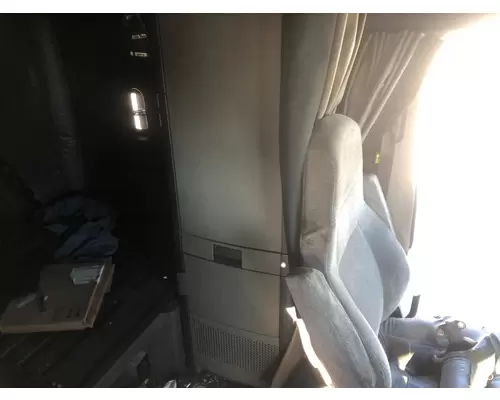 Freightliner CASCADIA Sleeper
