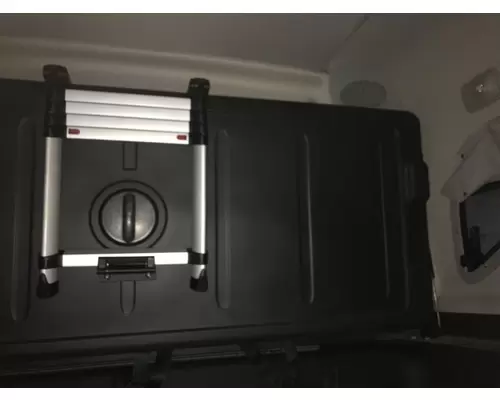 Freightliner CASCADIA Sleeper
