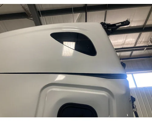 Freightliner CASCADIA Sleeper