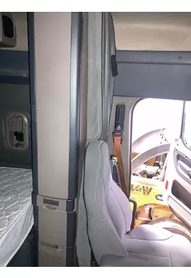 Freightliner CASCADIA Sleeper