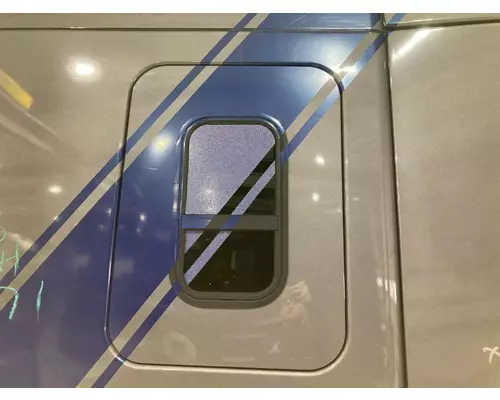 Freightliner CASCADIA Sleeper