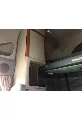 Freightliner CASCADIA Sleeper