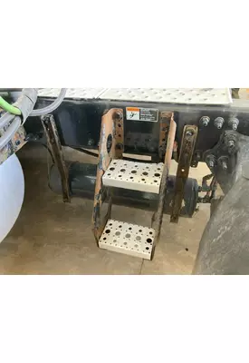 Freightliner CASCADIA Step (Fuel Tank, Fairing