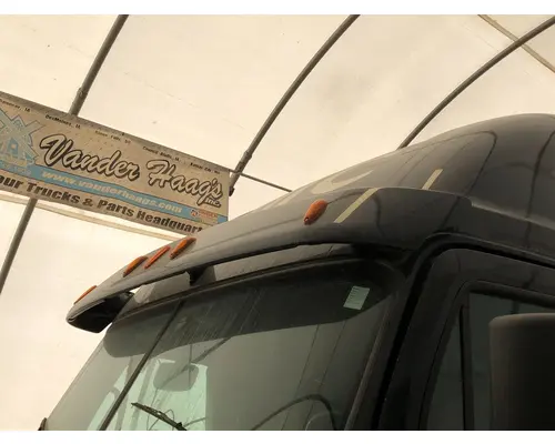 Freightliner CASCADIA Sun Visor (Exterior)