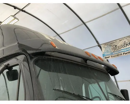 Freightliner CASCADIA Sun Visor (Exterior)