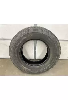 Freightliner CASCADIA Tires