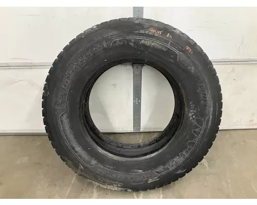 Freightliner CASCADIA Tires