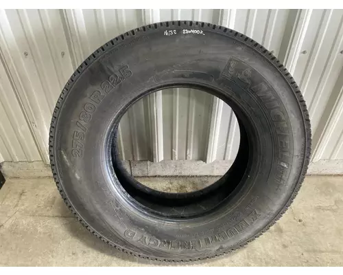 Freightliner CASCADIA Tires