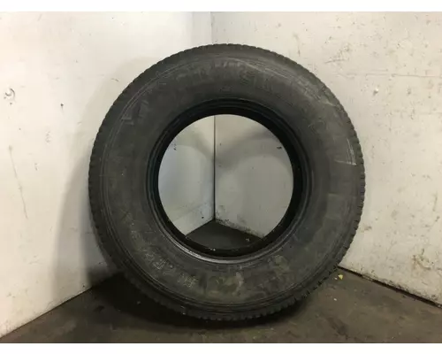 Freightliner CASCADIA Tires