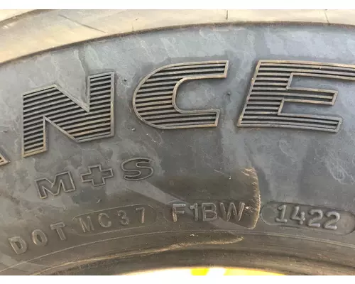 Freightliner CASCADIA Tires