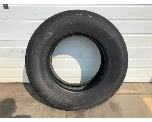 Freightliner CASCADIA Tires