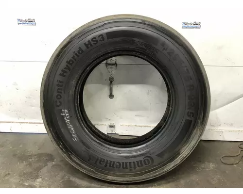 Freightliner CASCADIA Tires