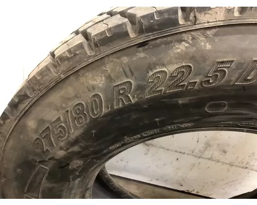 Freightliner CASCADIA Tires