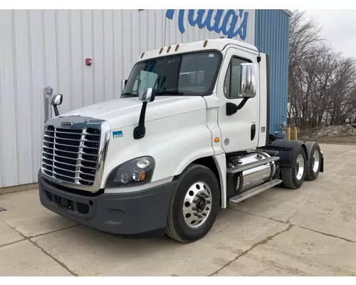 Freightliner CASCADIA Truck