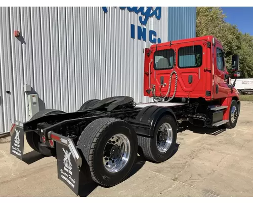 Freightliner CASCADIA Truck