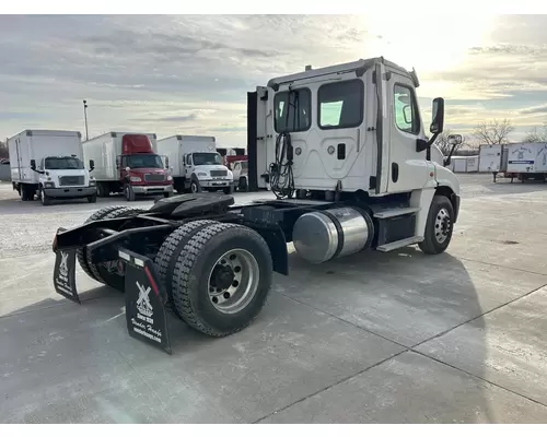 Freightliner CASCADIA Truck