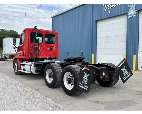 Freightliner CASCADIA Truck