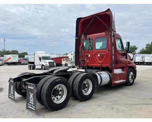 Freightliner CASCADIA Truck