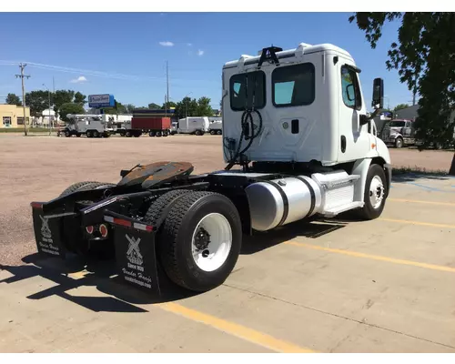 Freightliner CASCADIA Truck