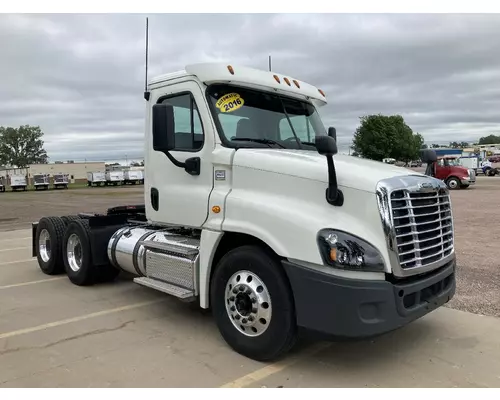 Freightliner CASCADIA Truck