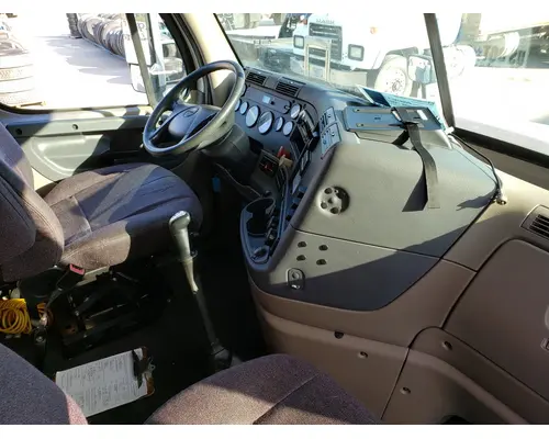 Freightliner CASCADIA Truck