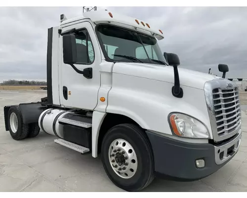 Freightliner CASCADIA Truck