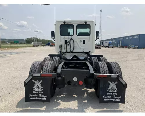 Freightliner CASCADIA Truck