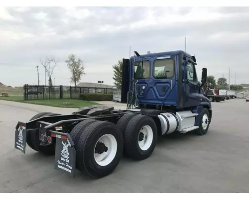 Freightliner CASCADIA Truck