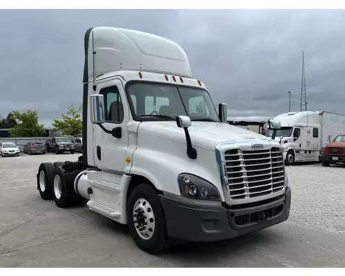 Freightliner CASCADIA Truck