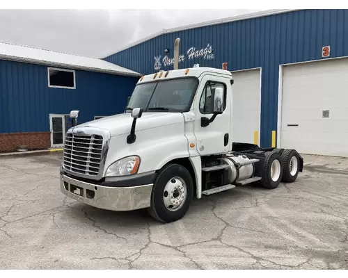 Freightliner CASCADIA Truck