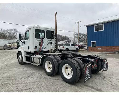 Freightliner CASCADIA Truck