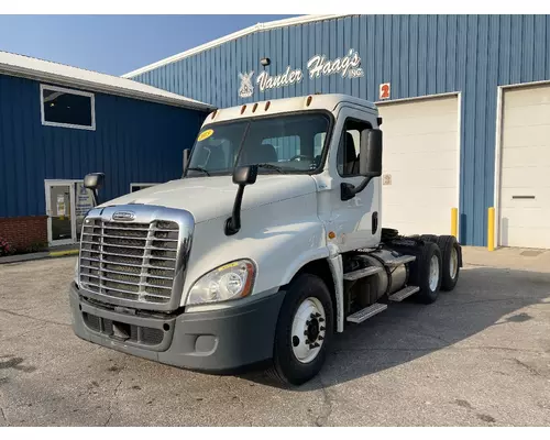 Freightliner CASCADIA Truck