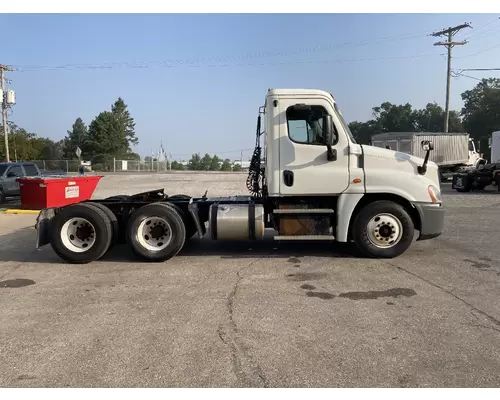 Freightliner CASCADIA Truck