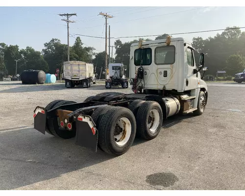 Freightliner CASCADIA Truck