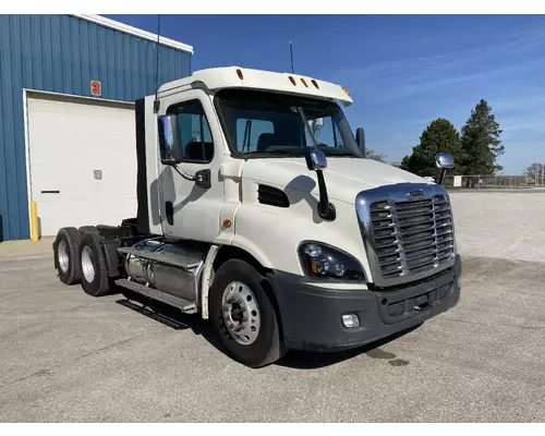 Freightliner CASCADIA Truck