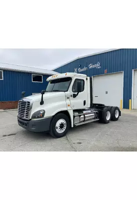 Freightliner CASCADIA Truck