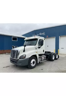 Freightliner CASCADIA Truck