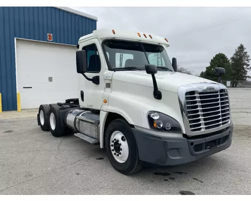 Freightliner CASCADIA Truck