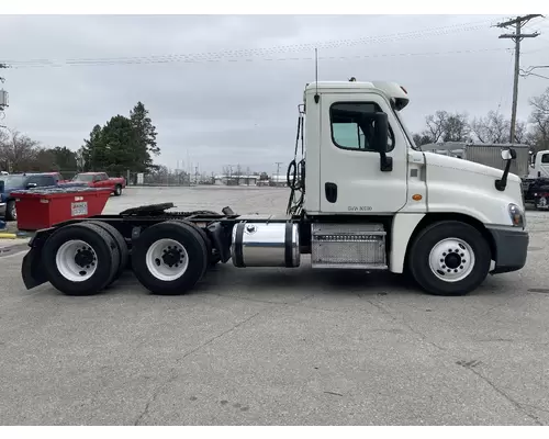 Freightliner CASCADIA Truck