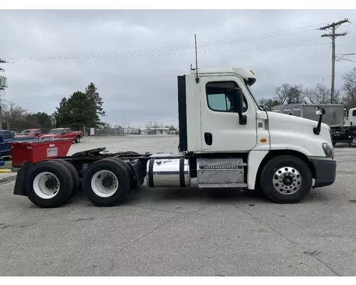 Freightliner CASCADIA Truck