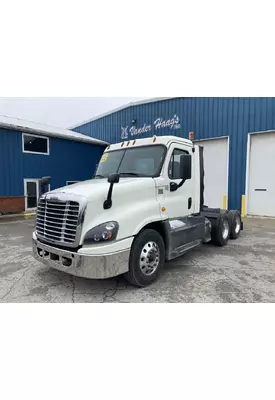 Freightliner CASCADIA Truck