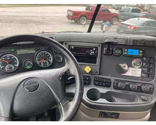 Freightliner CASCADIA Truck