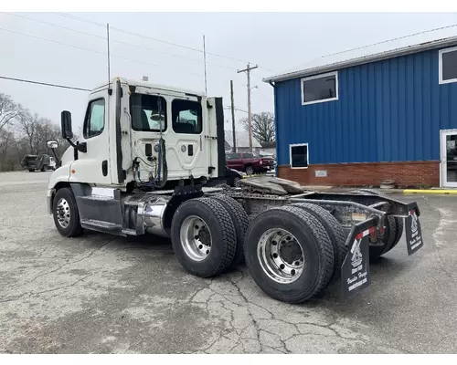 Freightliner CASCADIA Truck