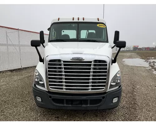 Freightliner CASCADIA Truck