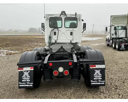 Freightliner CASCADIA Truck