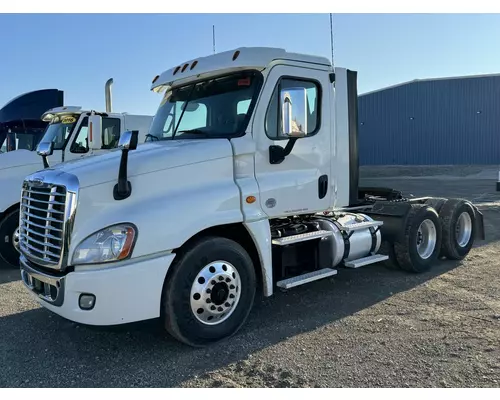 Freightliner CASCADIA Truck