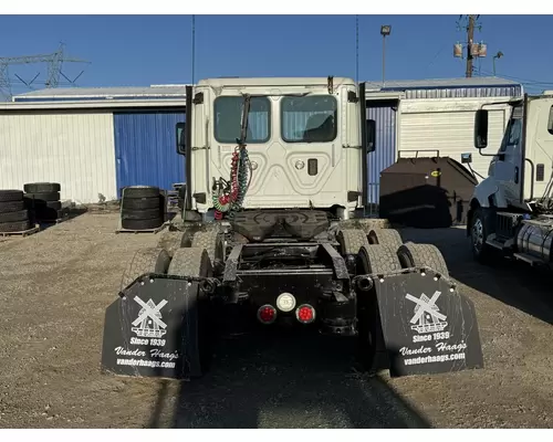 Freightliner CASCADIA Truck