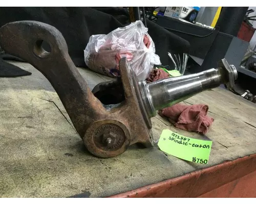 Freightliner CENTURY CLASS 12 Spindle  Knuckle, Front