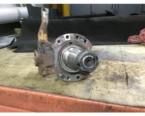 Freightliner CENTURY CLASS 12 Spindle  Knuckle, Front