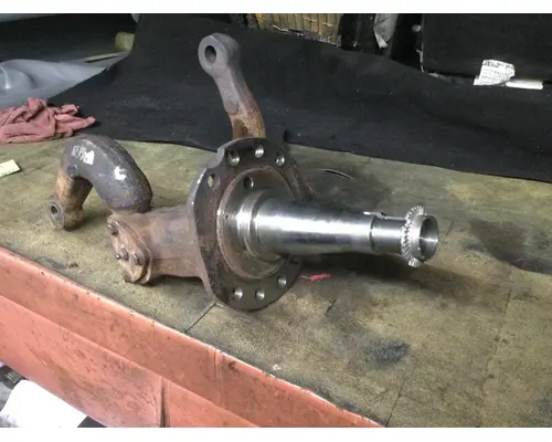 Freightliner CENTURY CLASS 12 Spindle  Knuckle, Front
